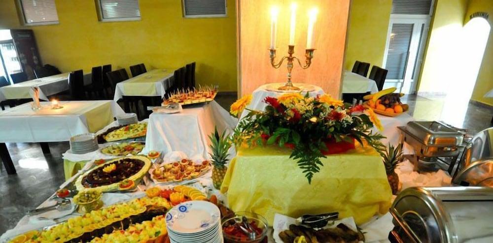 Hotel Bm International Сараево Екстериор снимка