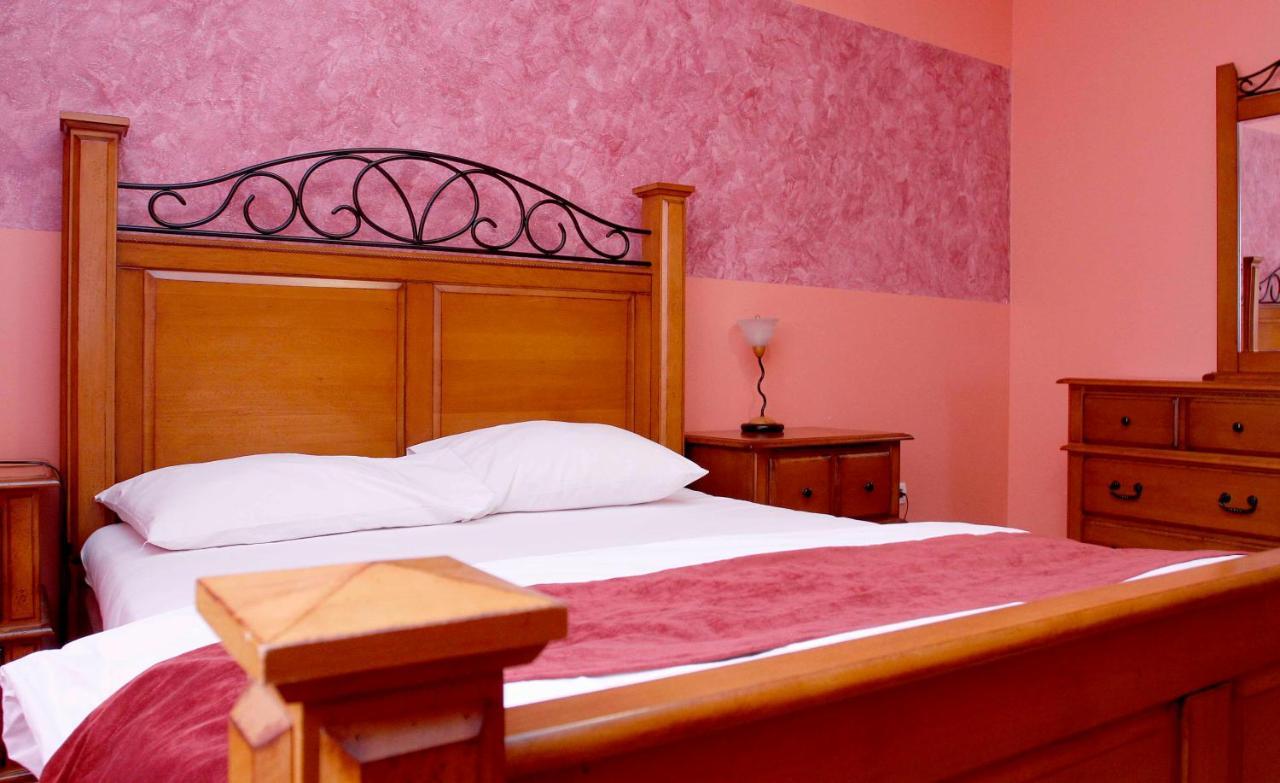 Hotel Bm International Сараево Екстериор снимка