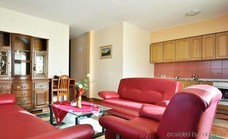 Hotel Bm International Сараево Екстериор снимка