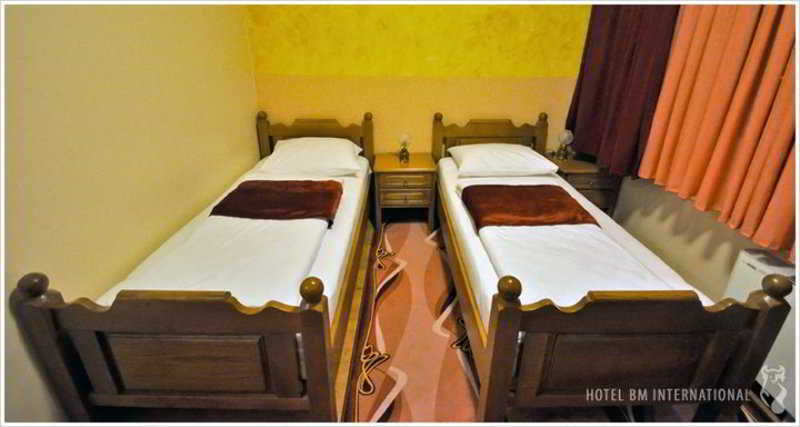 Hotel Bm International Сараево Екстериор снимка
